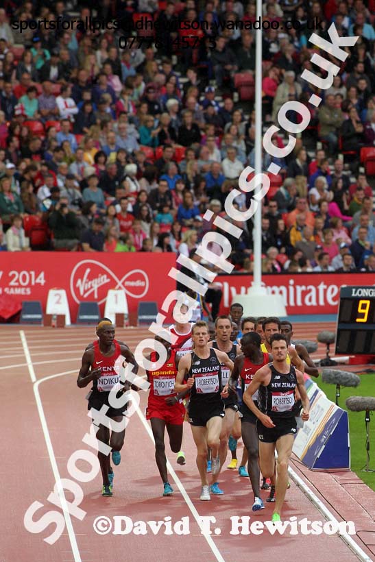 Zane Robertson (New Zealand) in the 5000 metres, 2014 Commonwealth Marathon, Glasgow. Photo: David T. Hewitson/Sports for All Pics